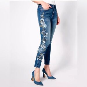 DRIFTWOOD Sz 32 x 28 Jackie Embroidered Blue Jeans High Waisted Tapered Slim Leg
